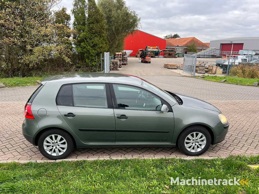 Volkswagen Golf 1.4 FSI Trendline , 68-NP-VK