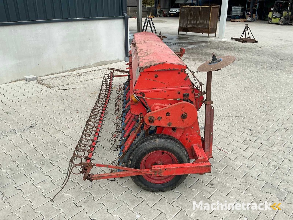 Stegsted SLN 30 300 250 Zaaimachine