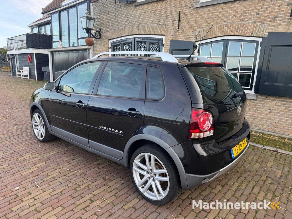 Volkswagen  Polo  1.4-16V Cross Clima 13-ZN-FH