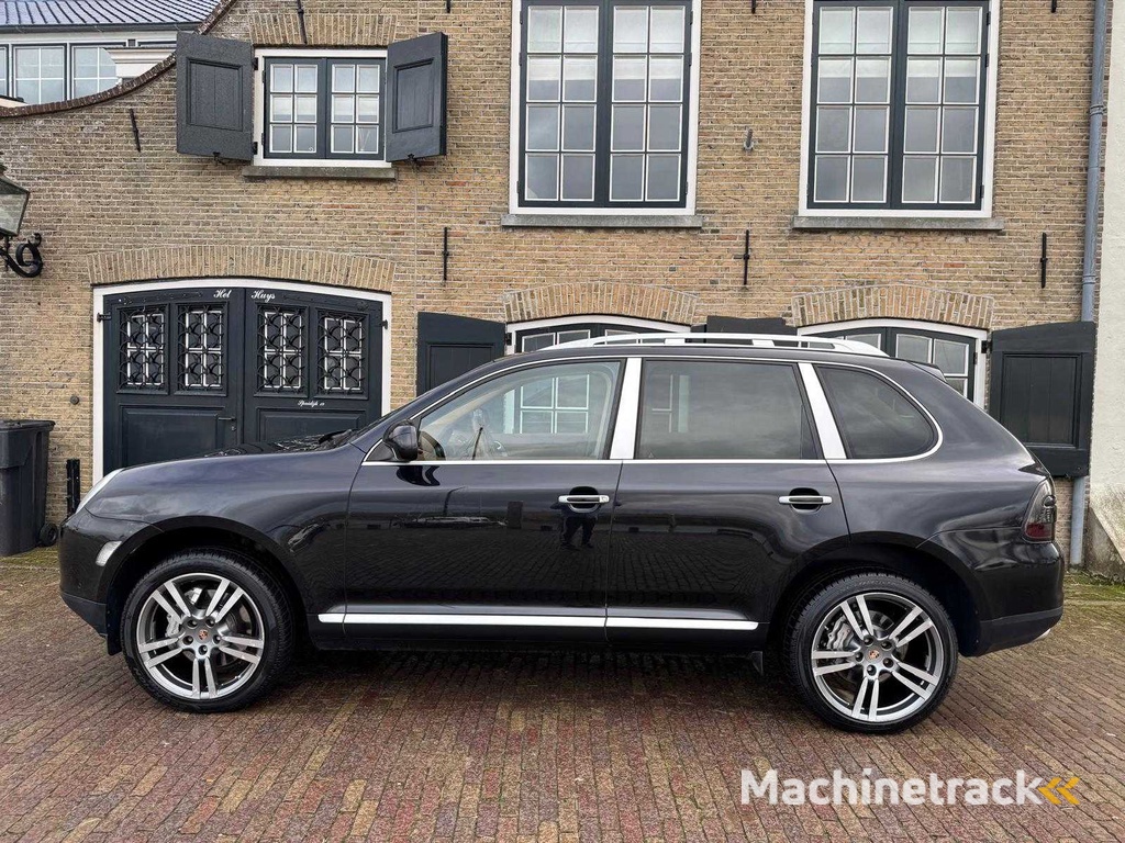 Porsche Cayenne 4.5 S  97-PVN-9