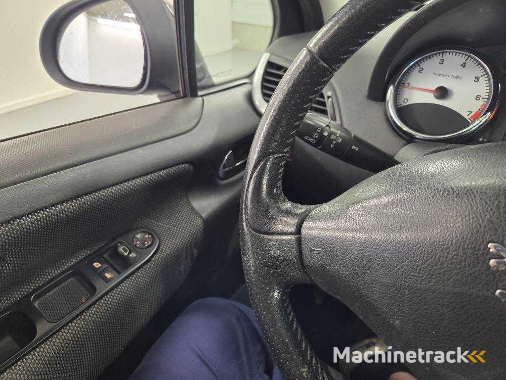 Peugeot 207 SW 1.6 VTi XS 2007 | 62-XT-DB