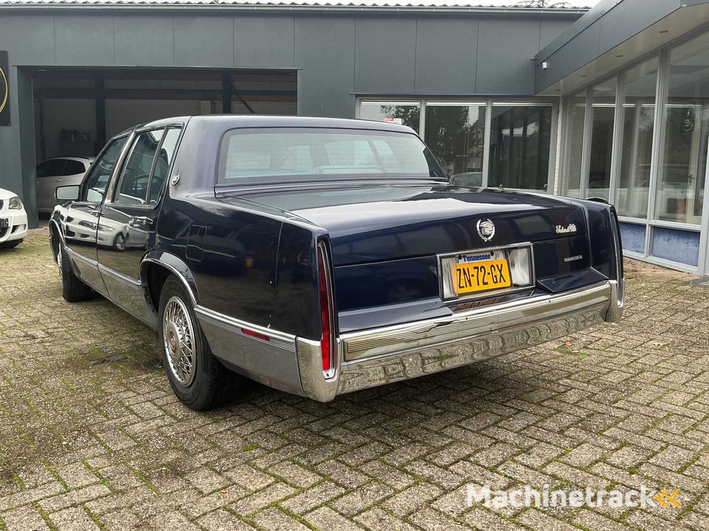 1990 Cadillac Sedan de Ville 4.5 V8 Passenger Car ZN-72-GX