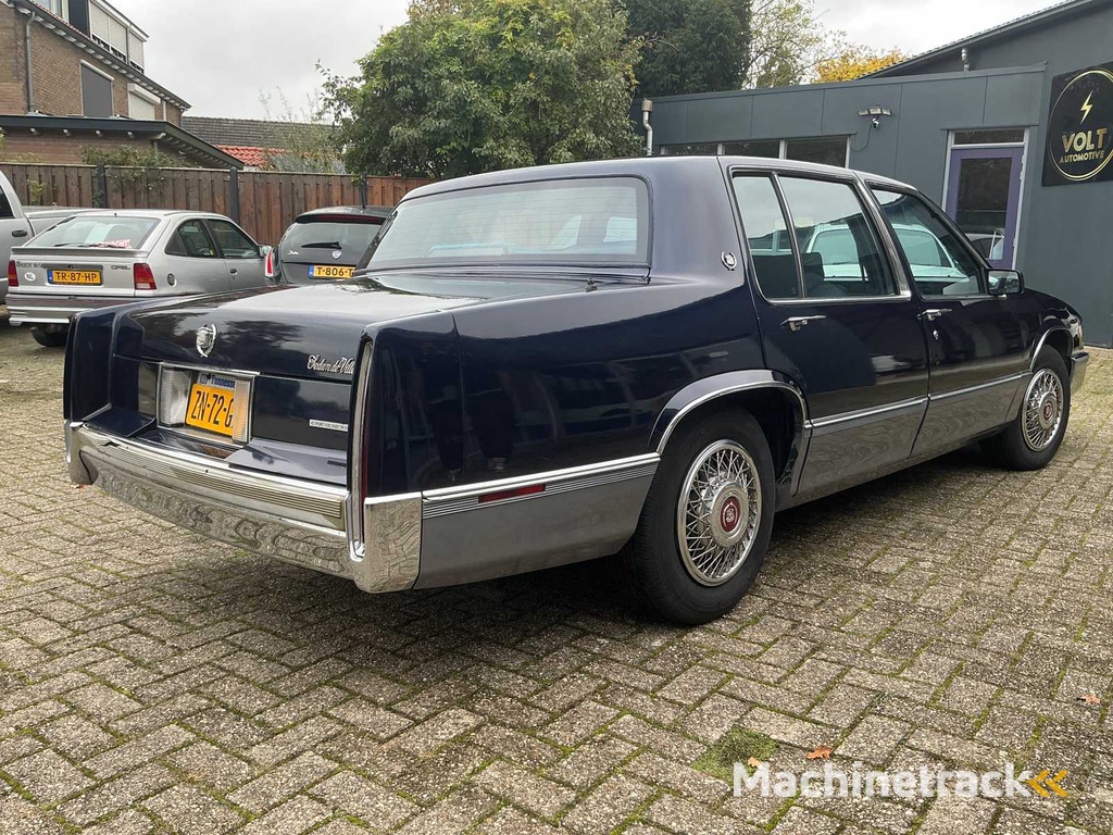 1990 Cadillac Sedan de Ville 4.5 V8 Passenger Car ZN-72-GX
