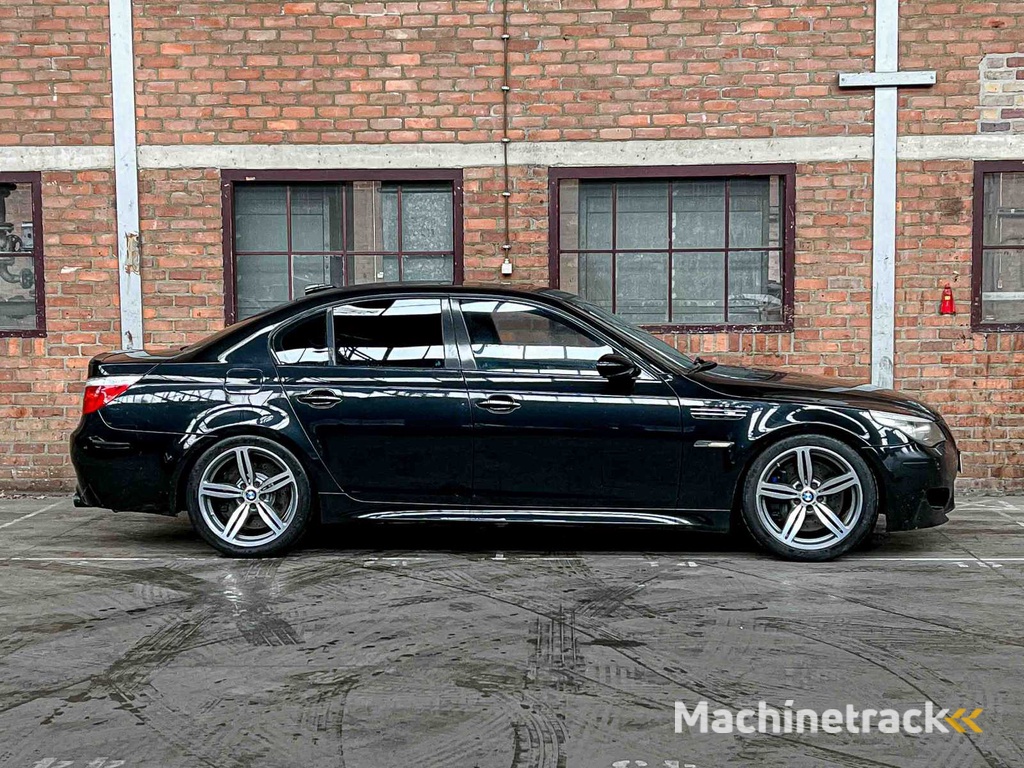 BMW M5 5.0 V10 E60 507pk 2008 5-Serie YOUNGTIMER