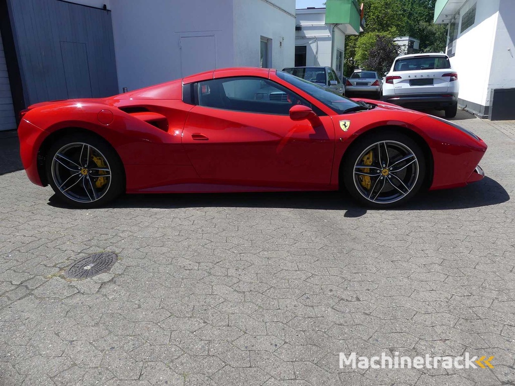 Ferrari - 2019 - 488 - Spider - Personenauto