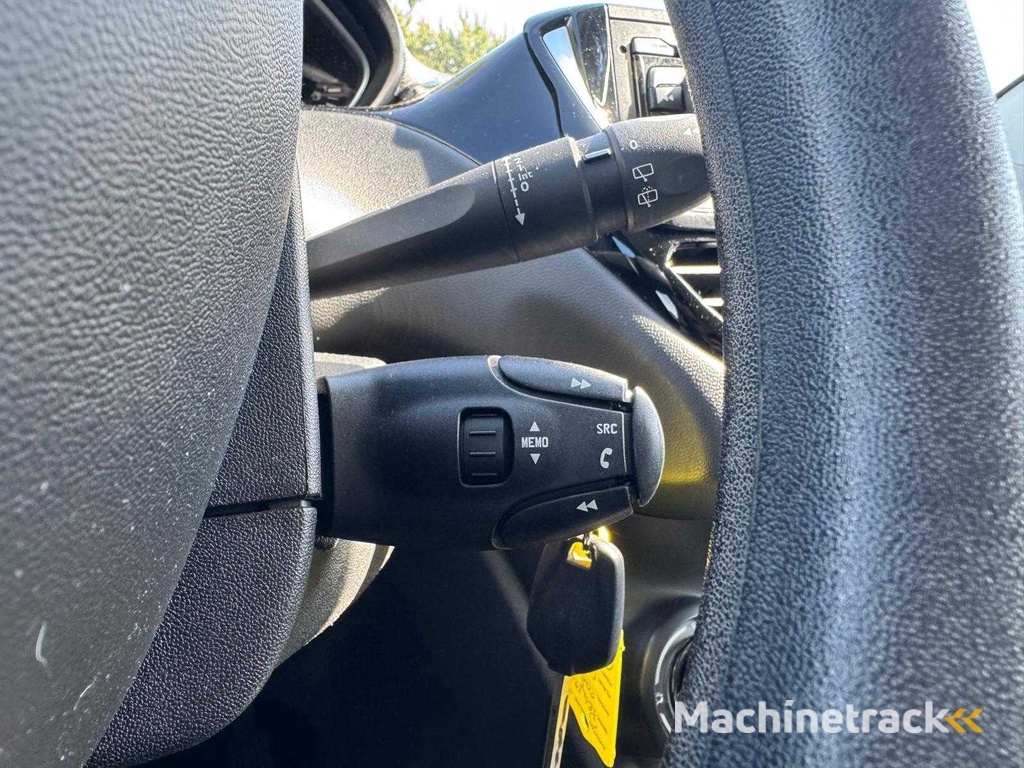 Peugeot 208 1.2 PureTech Active, G-283-FT