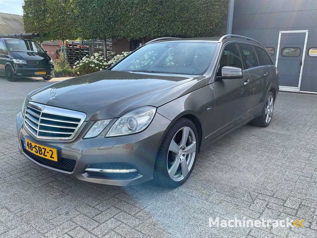 2011 Mercedes-Benz E-Klasse T-Modell 200 CGI Bns Cl. Av.g Pkw