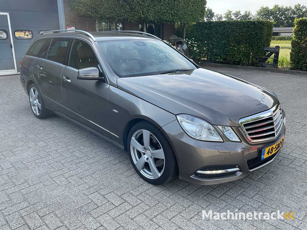 2011 Mercedes-Benz E-Klasse T-Modell 200 CGI Bns Cl. Av.g Pkw