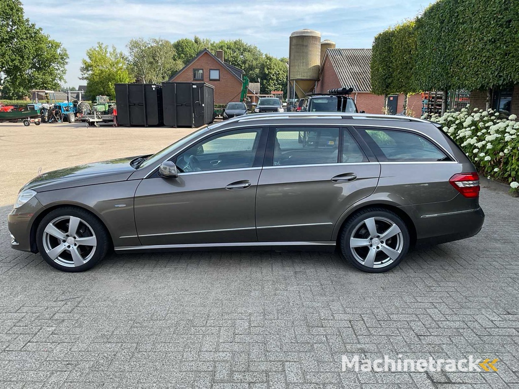 2011 Mercedes-Benz E-Klasse T-Modell 200 CGI Bns Cl. Av.g Pkw