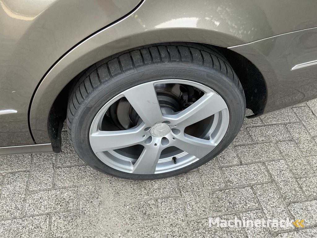 2011 Mercedes-Benz E-Klasse T-Modell 200 CGI Bns Cl. Av.g Pkw