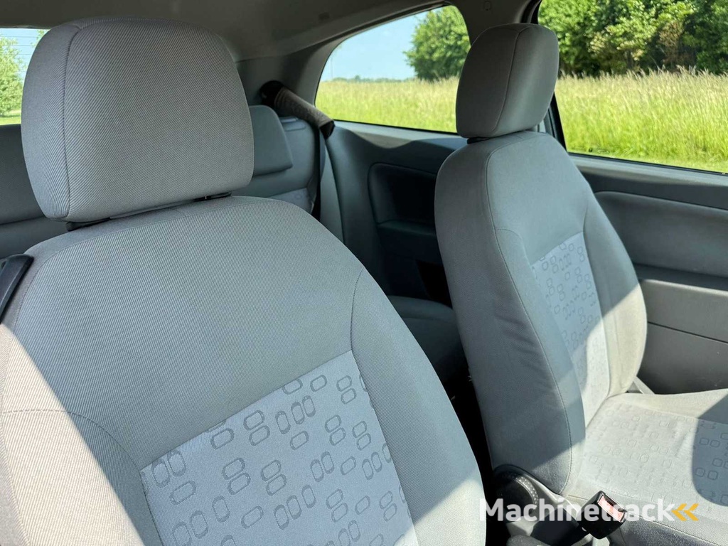 Ford Fiesta 1.4-16V Ambiente 98-PH-DJ