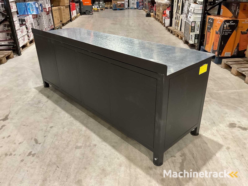 Stahlworks 4 Schubladen, 4 Schranktüren / Höhenverstellbare schwarze Werkbank