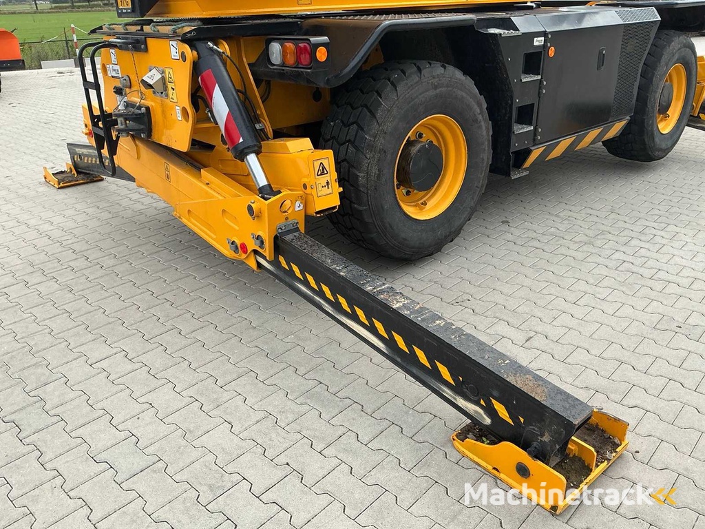 2021 JCB 555P-210R Roterende verreiker met uitrusting