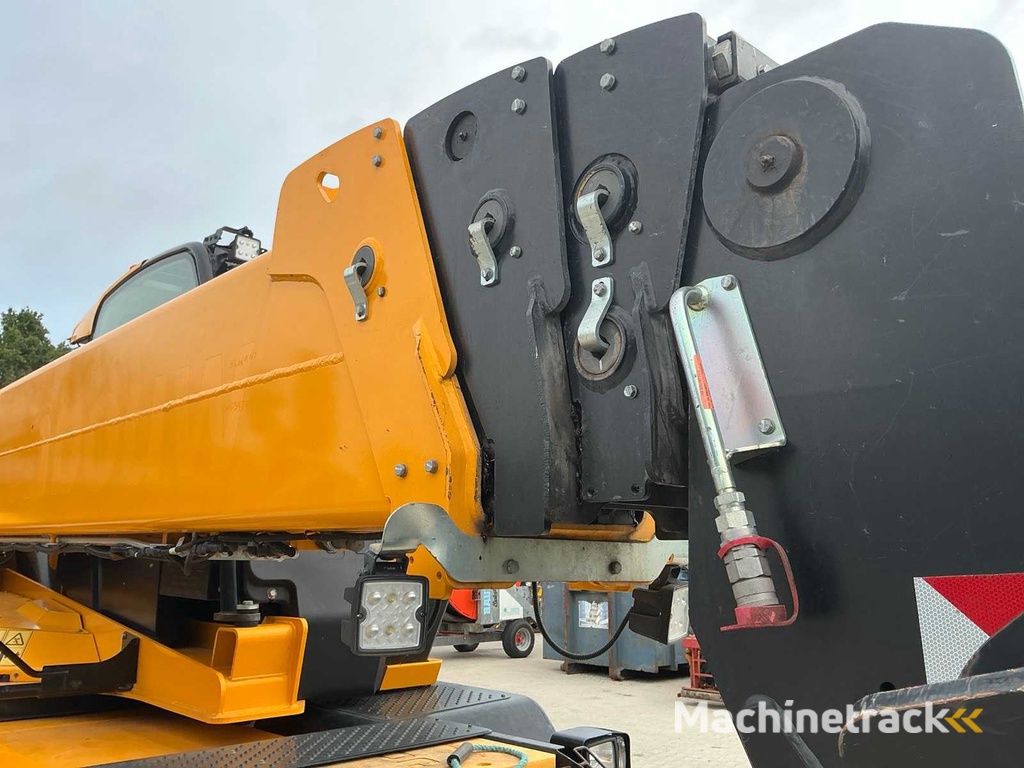 2021 JCB 555P-210R Roterende verreiker met uitrusting