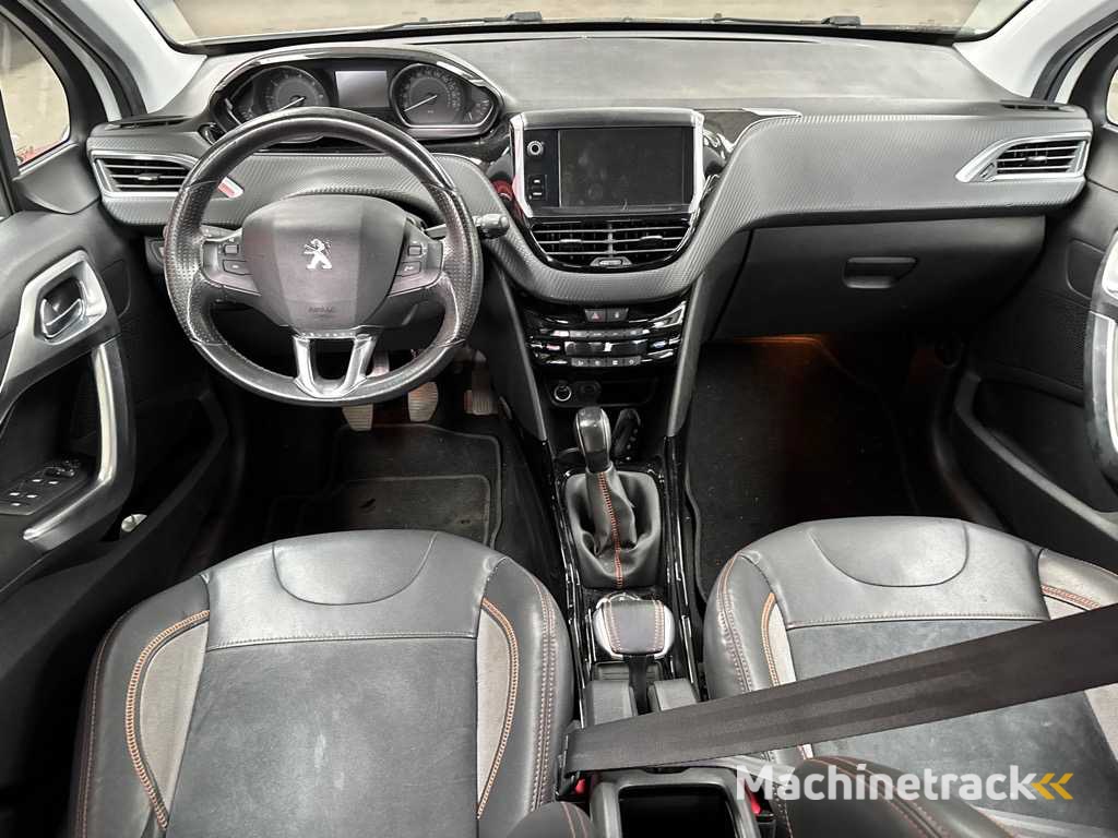 Peugeot 2008 1.2 PureTech Allure , ZG-666-P