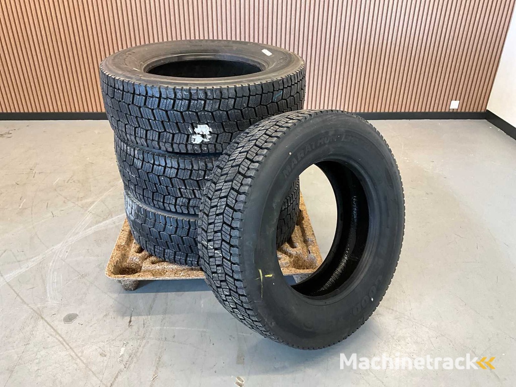 4x 315/60 R22.5 Runderneuerter LKW-Reifen