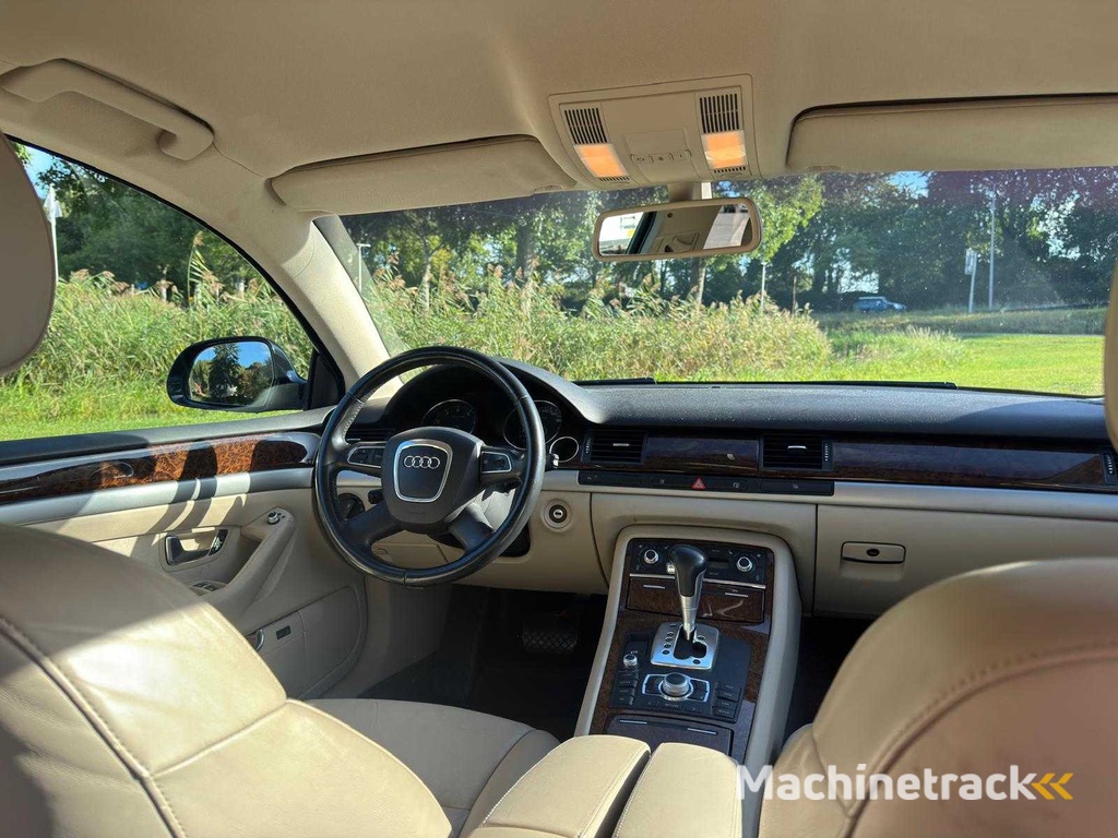 Audi A8 3.2 FSI Pro Line; 63-GFZ-6