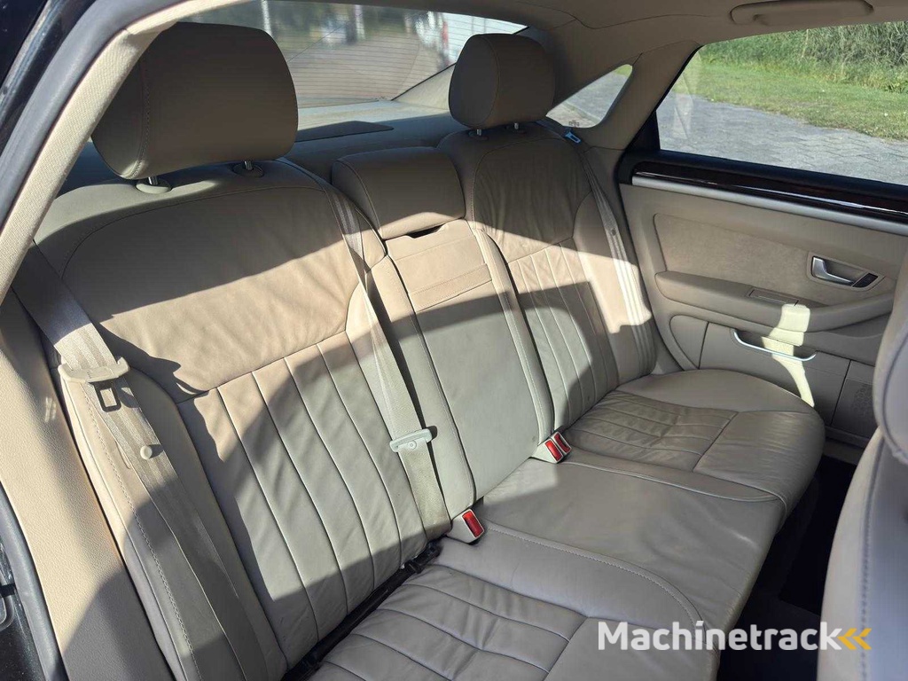 Audi A8 3.2 FSI Pro Line; 63-GFZ-6