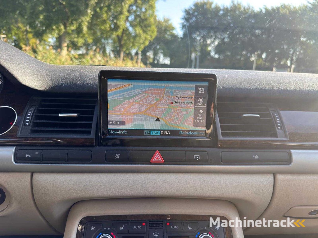 Audi A8 3.2 FSI Pro Line; 63-GFZ-6