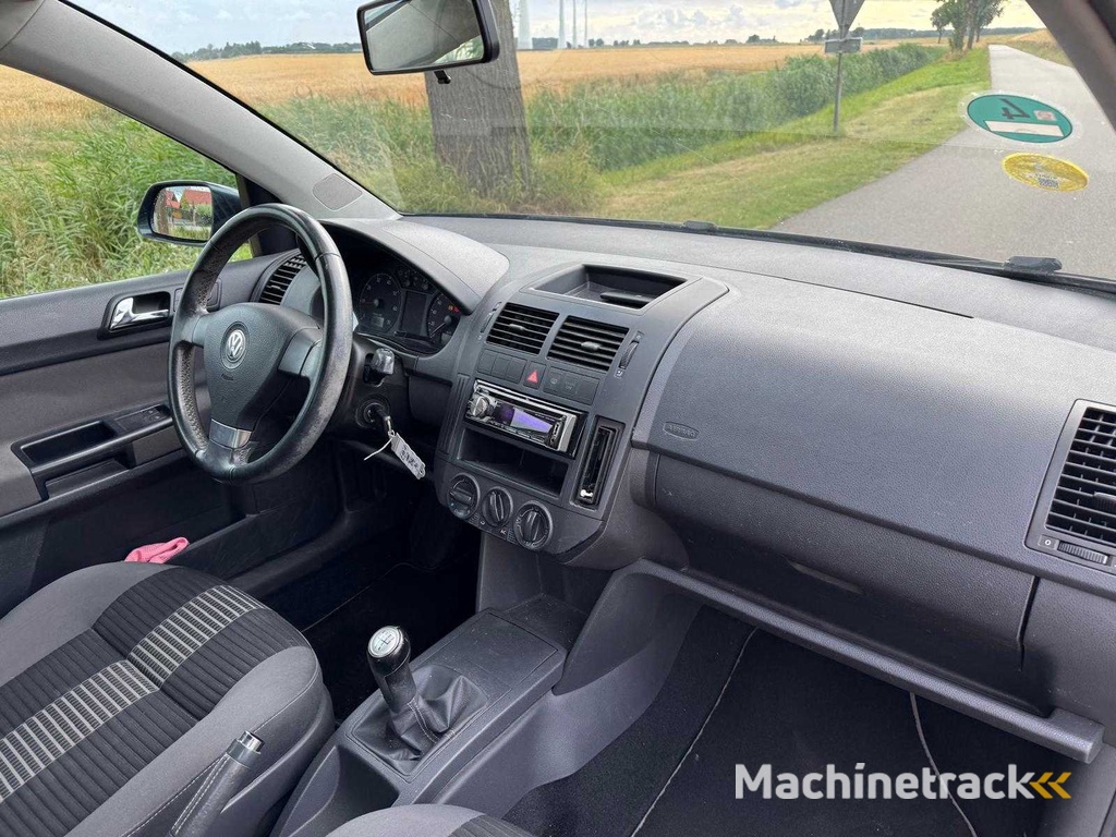 Volkswagen Polo 1.2 Clima United 01-KPT-7