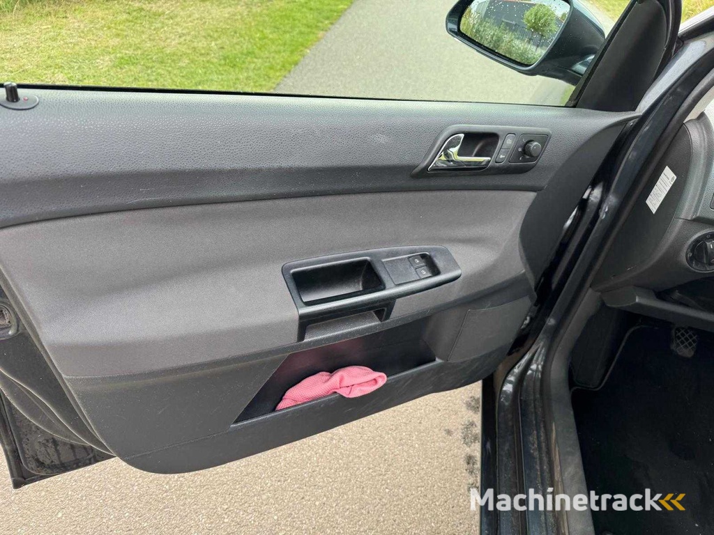 Volkswagen Polo 1.2 Clima United 01-KPT-7