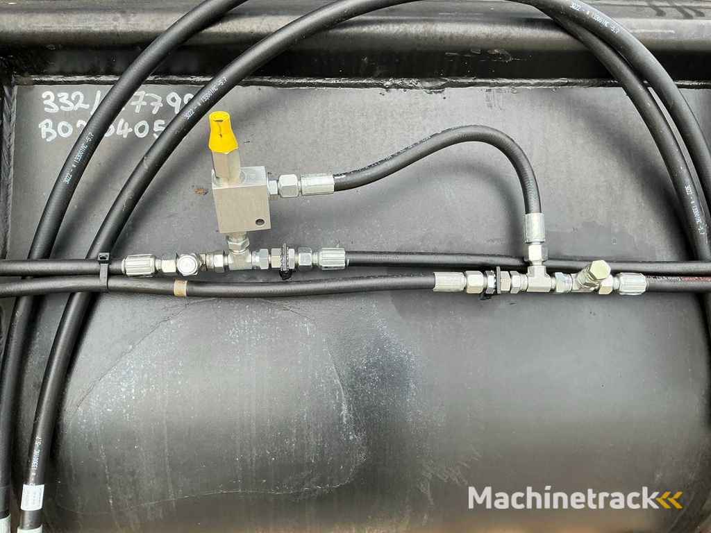 JCB - 332/R7794 - Excavator bucket 3-in-1