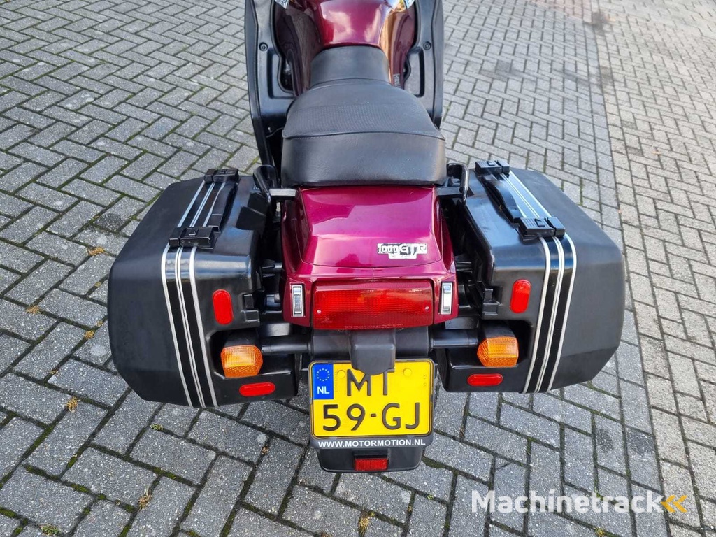 Kawasaki Tour GTR 1000, MT-59-GJ