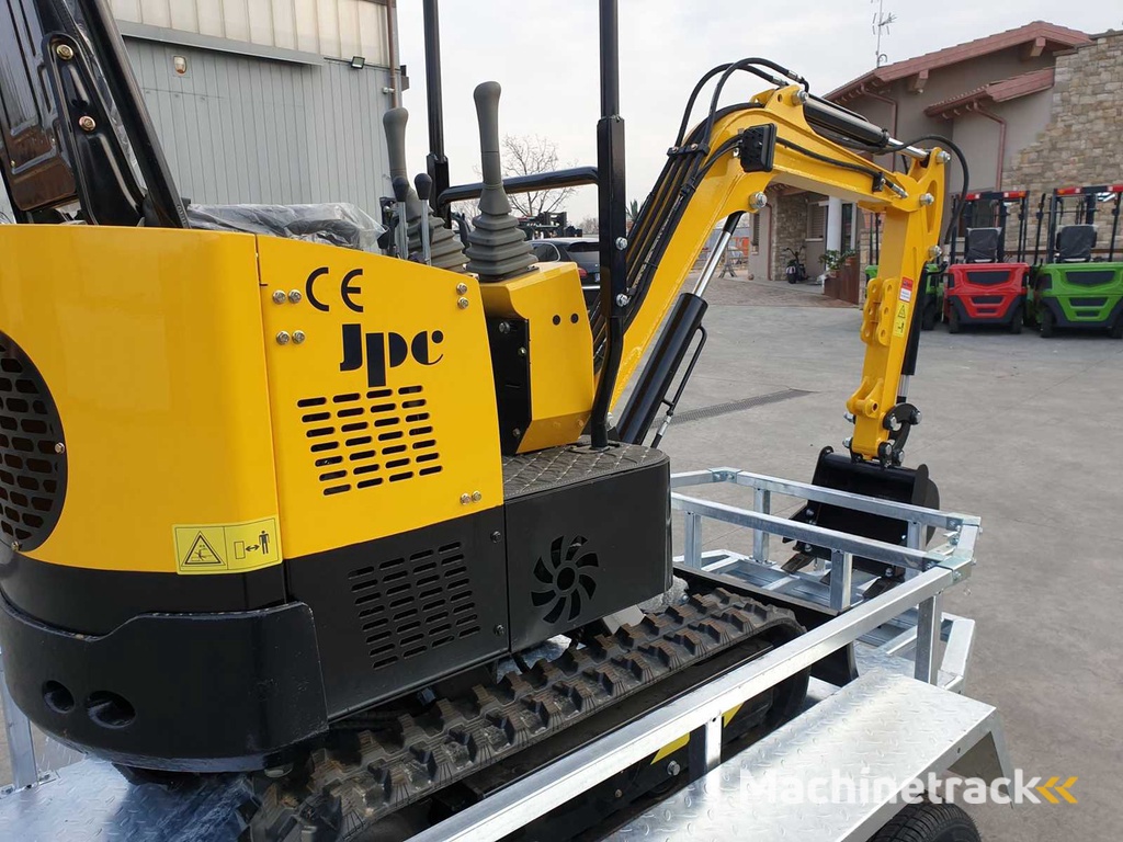 JPC TRAILER Trailer With Excavator