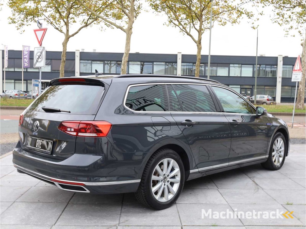 Volkswagen Passat Variant GTE 1.4 TSI PHEV 218HP Automatic 2021