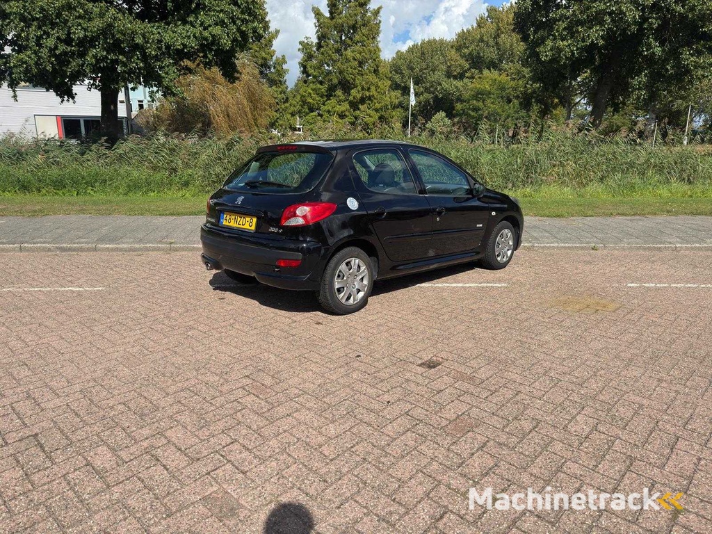 Peugeot 206 plus 1.4 Millesim 200, 48-NZD-8