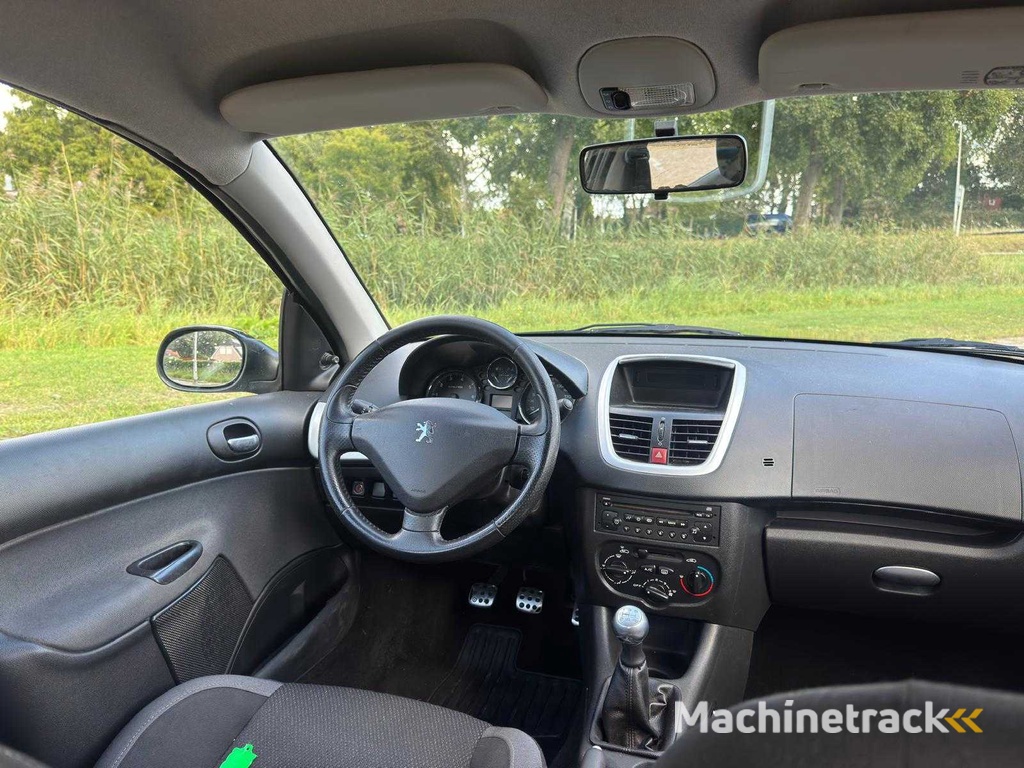 Peugeot 206 plus 1.4 Millesim 200, 48-NZD-8