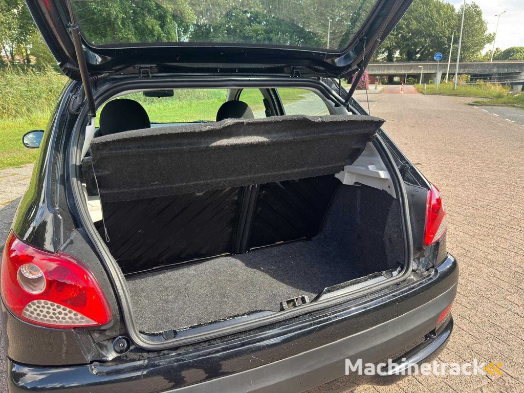 Peugeot 206 plus 1.4 Millesim 200, 48-NZD-8