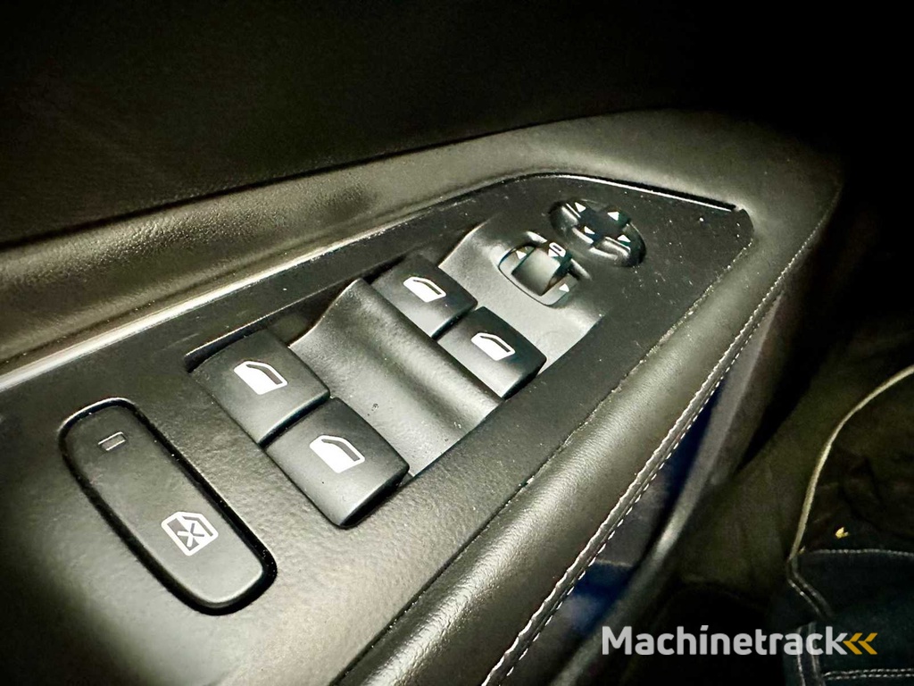 Peugeot 3008 1.2 PureTech Prem , ; NS-841-J