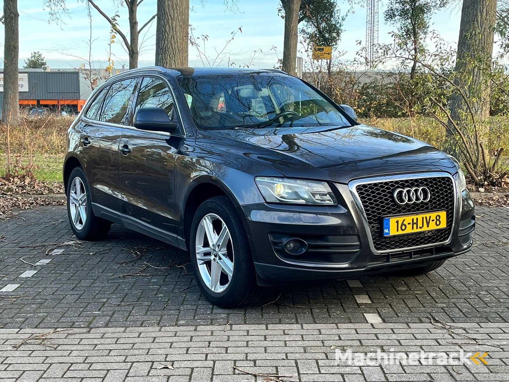 Audi Q5 2.0 TFSI quattro, Automatik, 16-HJV-8
