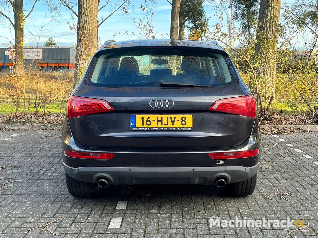 Audi Q5 2.0 TFSI quattro, Automatik, 16-HJV-8