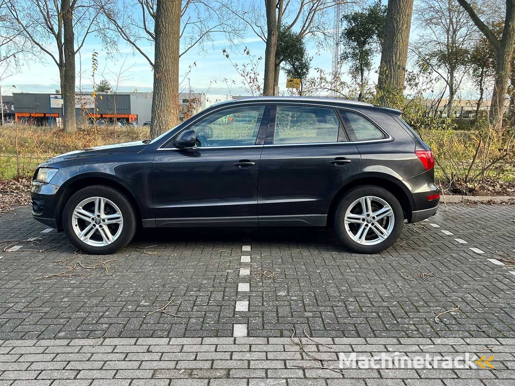 Audi Q5 2.0 TFSI quattro, Automatik, 16-HJV-8