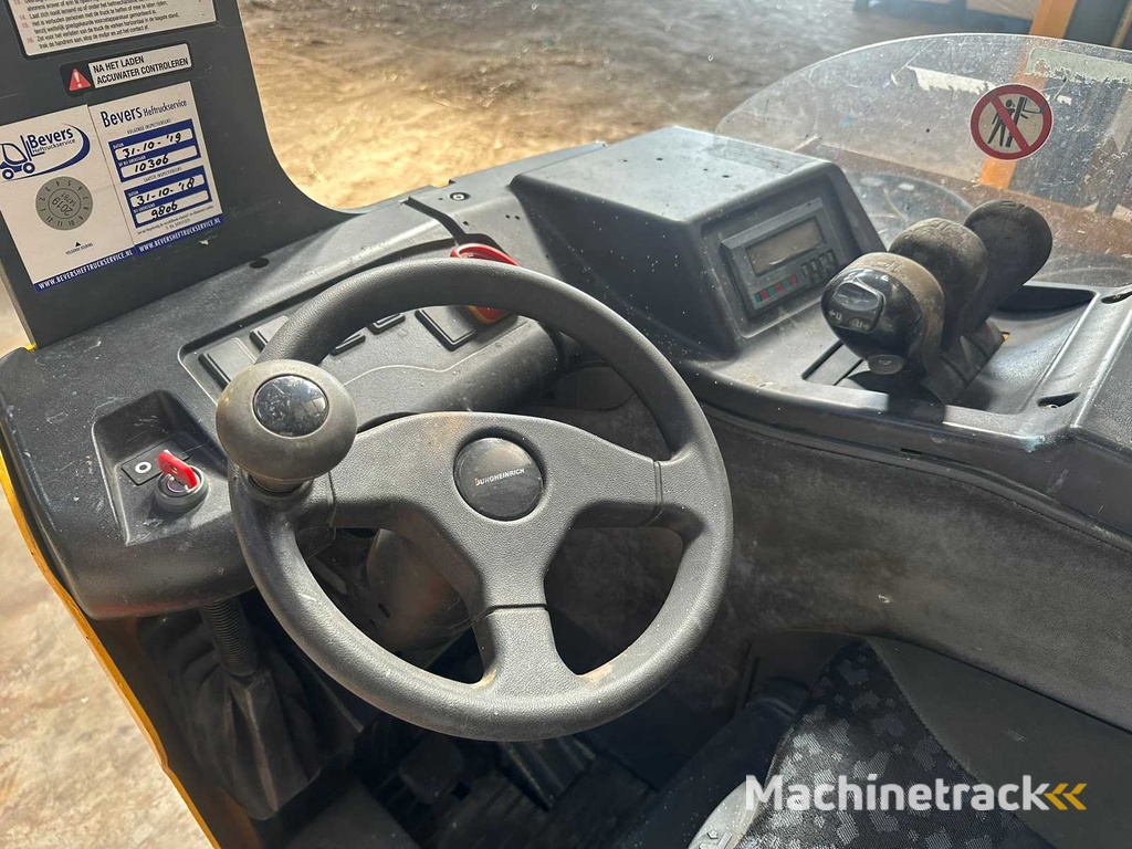 2005 Jungheinrich Flexplus Aquamatic Reach truck