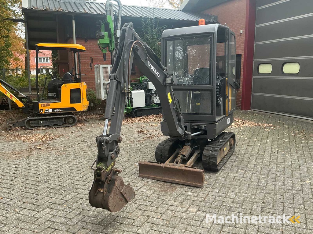 2015 Volvo EC-18D Minigraafmachine