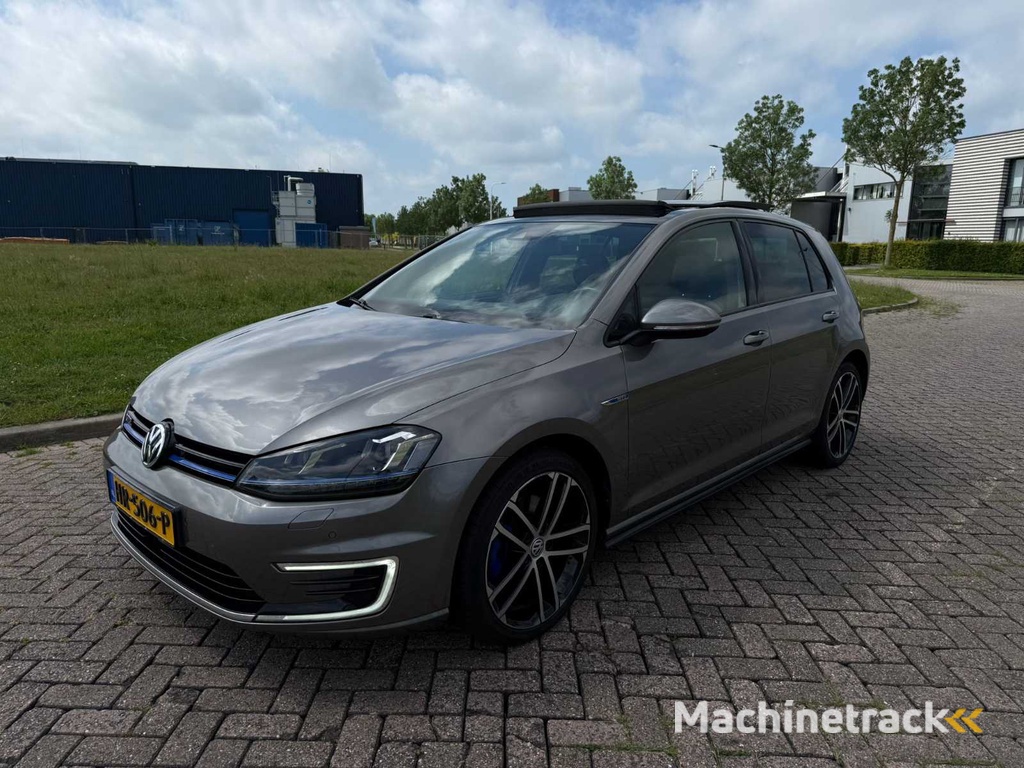 Volkswagen Golf 1.4 TSI GTE, HR-506-P