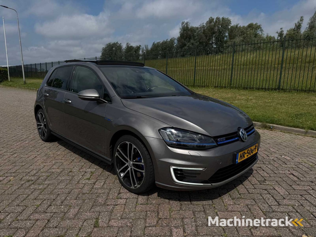Volkswagen Golf 1.4 TSI GTE, HR-506-P