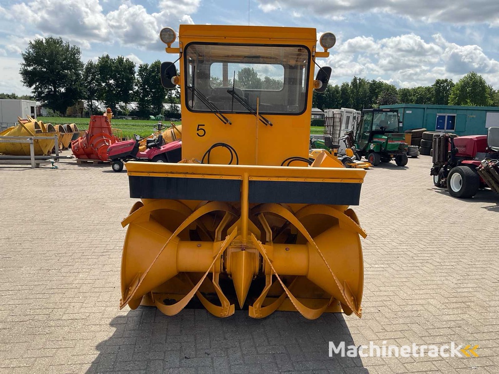 1970 Rolba R 400 D Sneeuwschuiver sleuvendichter