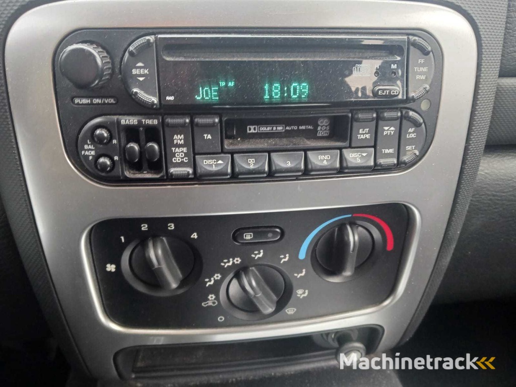 Jeep Cherokee 2.8 CRD Sport Klimaanlage Cruise 4X4 Automatik, 63-BP-VZ