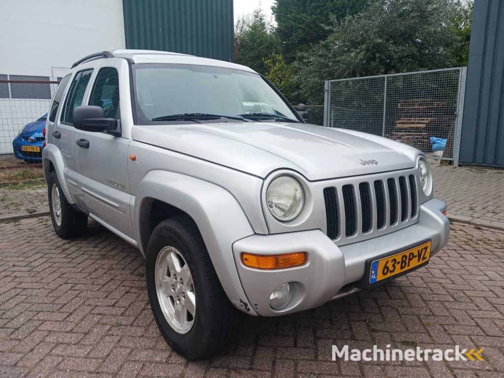 Jeep Cherokee 2.8 CRD Sport Klimaanlage Cruise 4X4 Automatik, 63-BP-VZ
