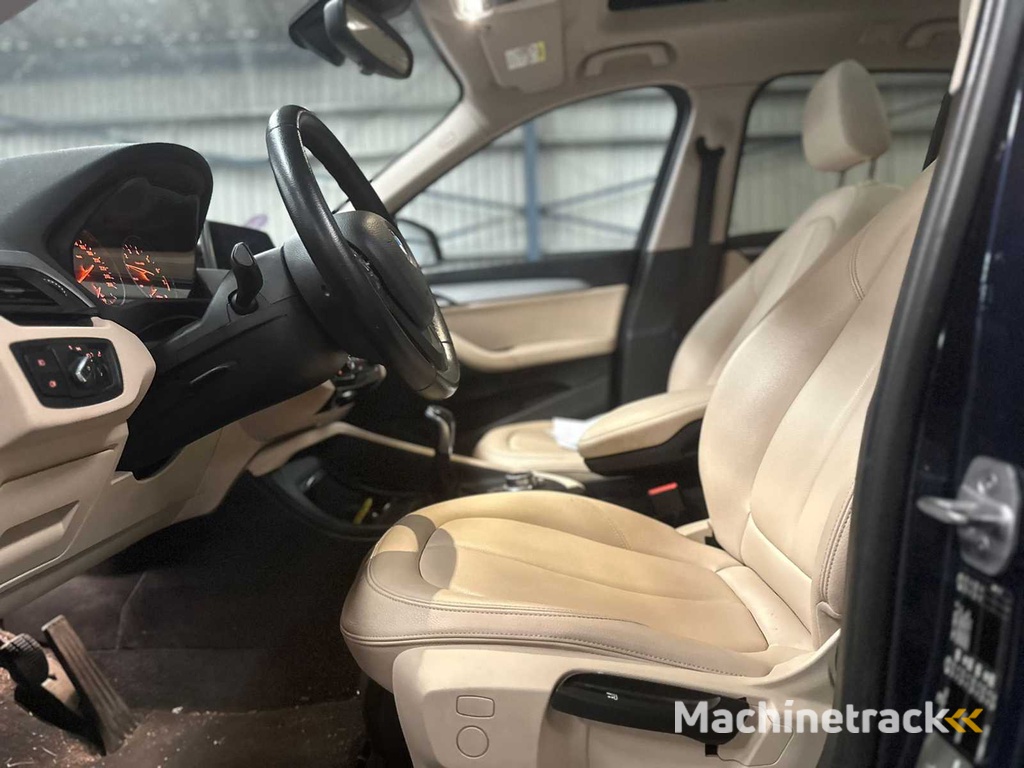 BMW X1 sDrive18i High Executive Automatikgetriebe; L-739-KX