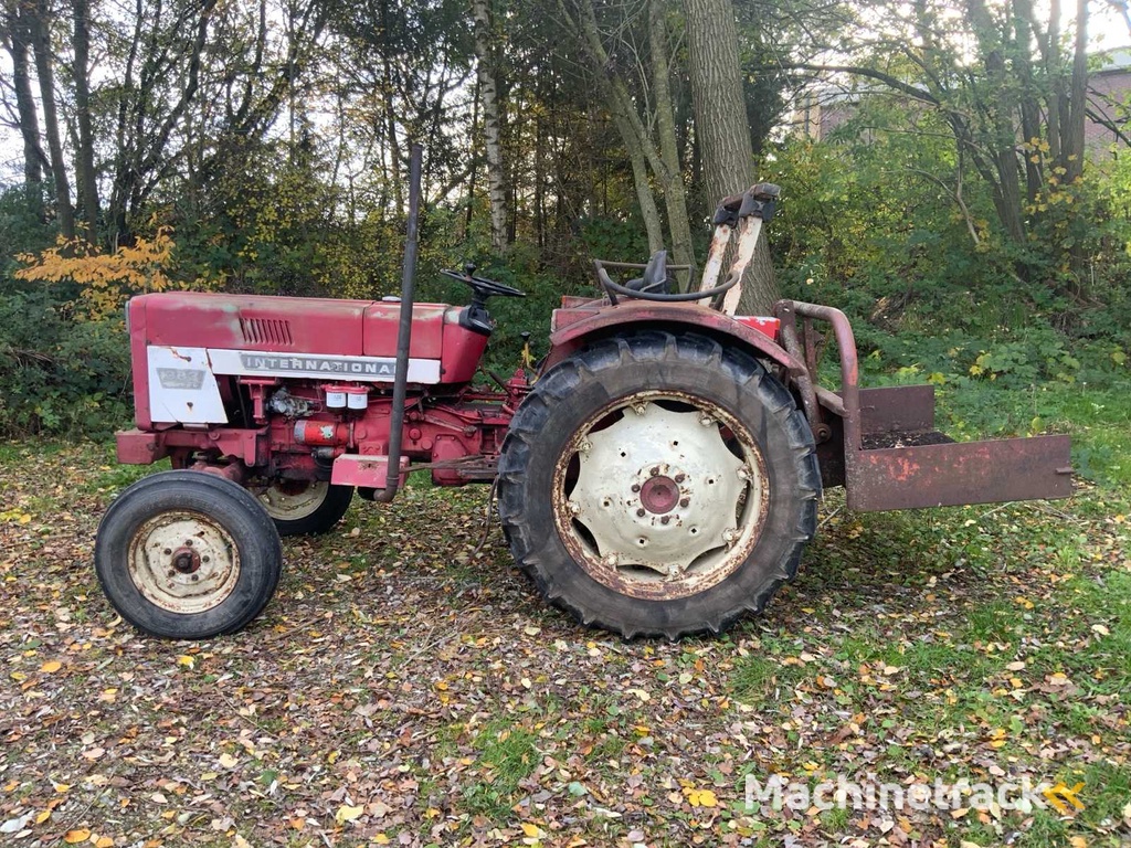 International 383 Two-wheel drive agricultural tractor