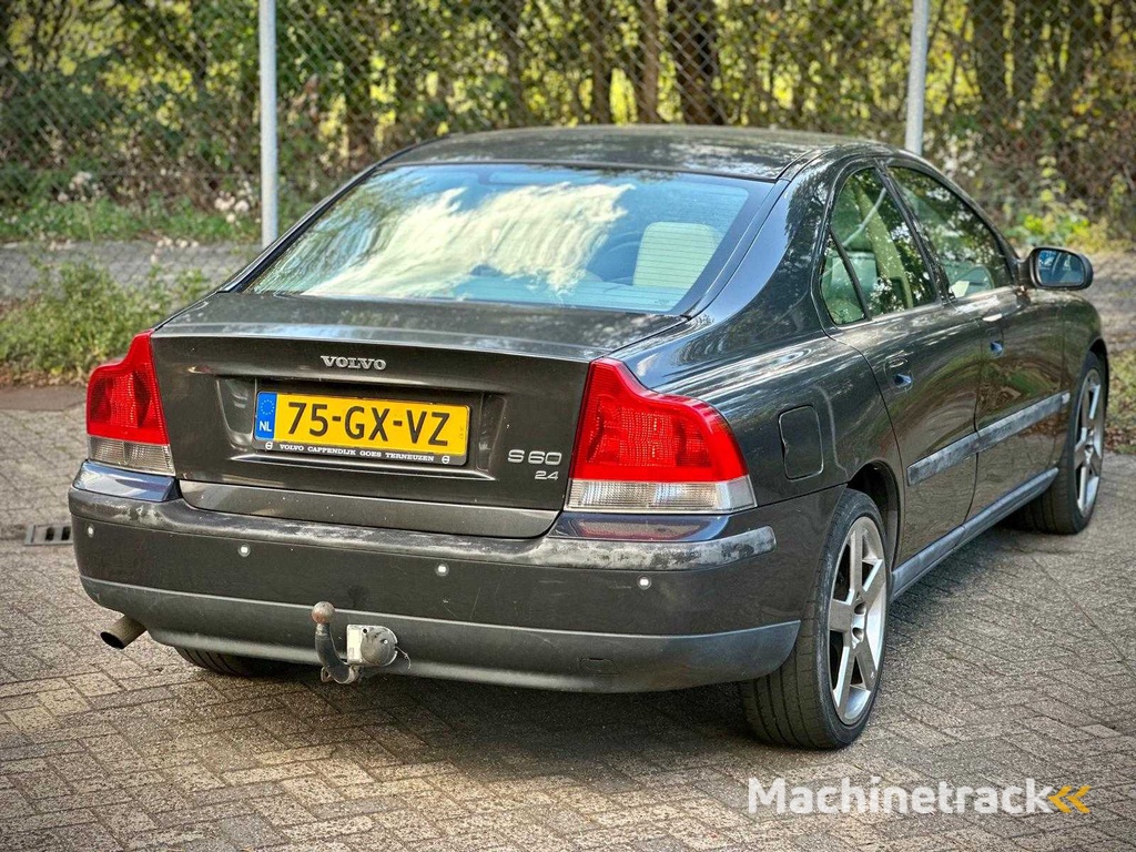 Volvo S60 2.4 Edition, 75-GX-VZ