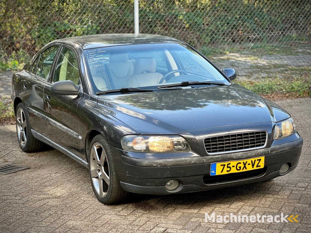 Volvo S60 2.4 Edition, 75-GX-VZ