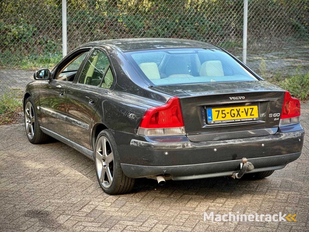 Volvo S60 2.4 Edition, 75-GX-VZ