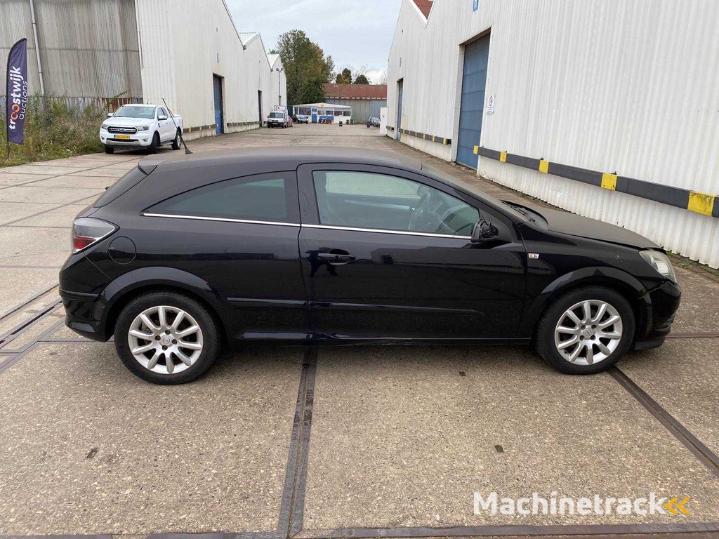 Opel Astra GTC 1.4 Business Klimaanlage 4288