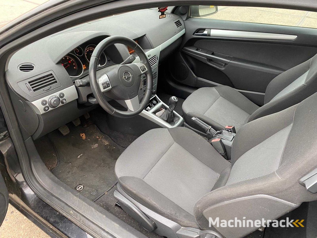 Opel Astra GTC 1.4 Business Klimaanlage 4288